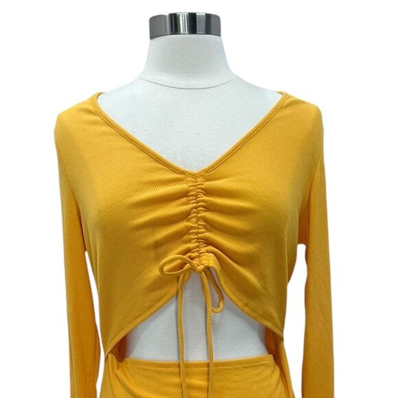 BCBG PARIS Rib Knit Cut Out Long Sleeve Body Con Dress LG - Picture 6 of 10